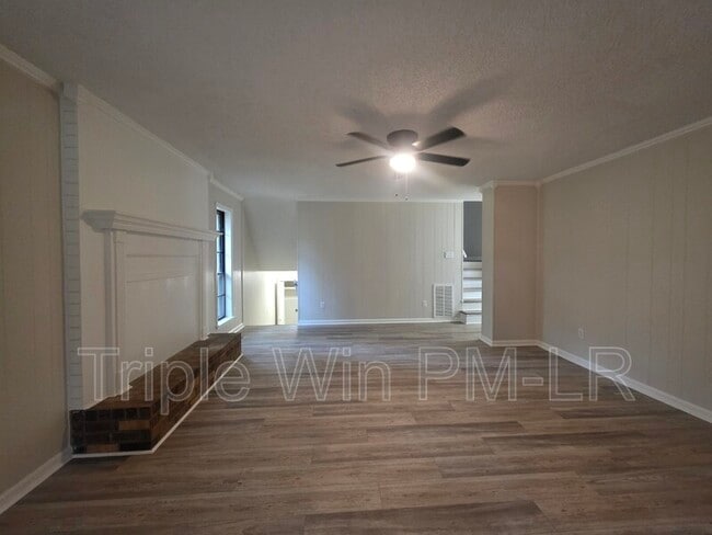 Building Photo - 12320 Shawnee Forest Dr