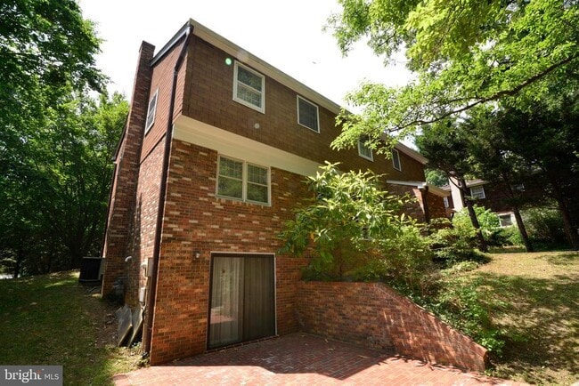 Building Photo - 1317 Forestwood Dr