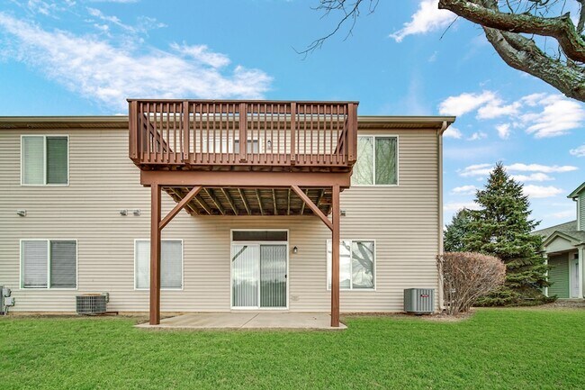 Building Photo - 2325 Summerlin Dr