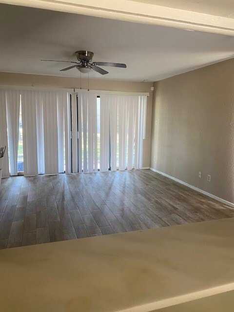 Building Photo - 15919 Golf Club Dr