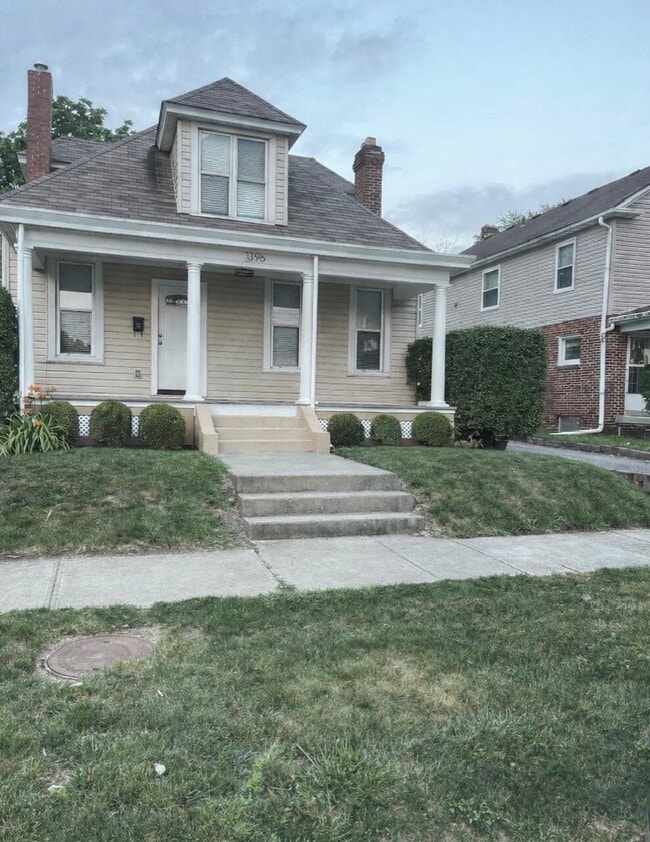 Building Photo - 1396 Fairview Ave