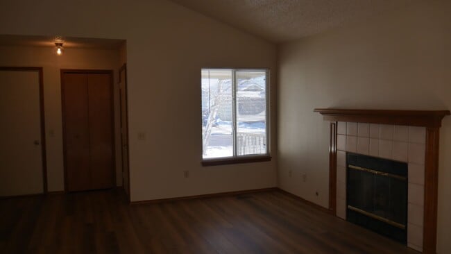 Building Photo - 8226 Scarborough Dr