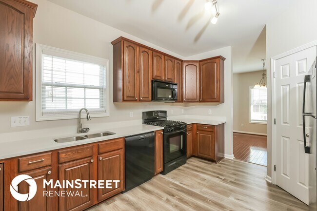 Building Photo - 5979 Coopers Hawk Trail