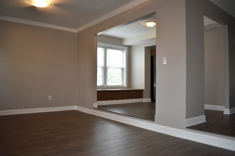 Building Photo - 7001 Roslyn Ave