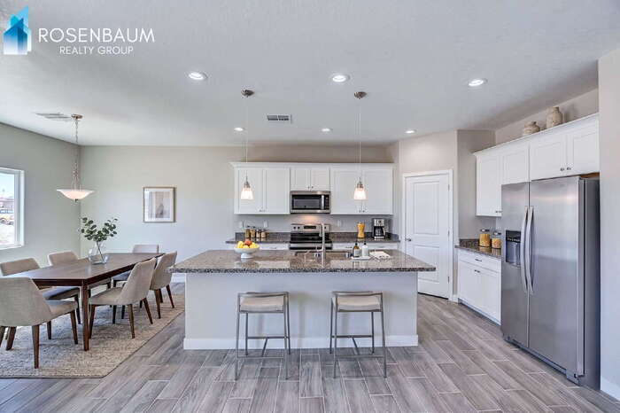 Building Photo - 10261 W Concordia Dr