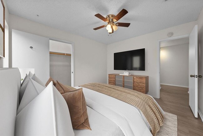 Building Photo - 12906 Irongate Ave