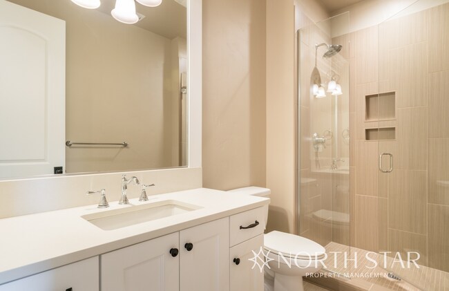 Building Photo - Executive Custom Home with River View on Acreage in West Linn