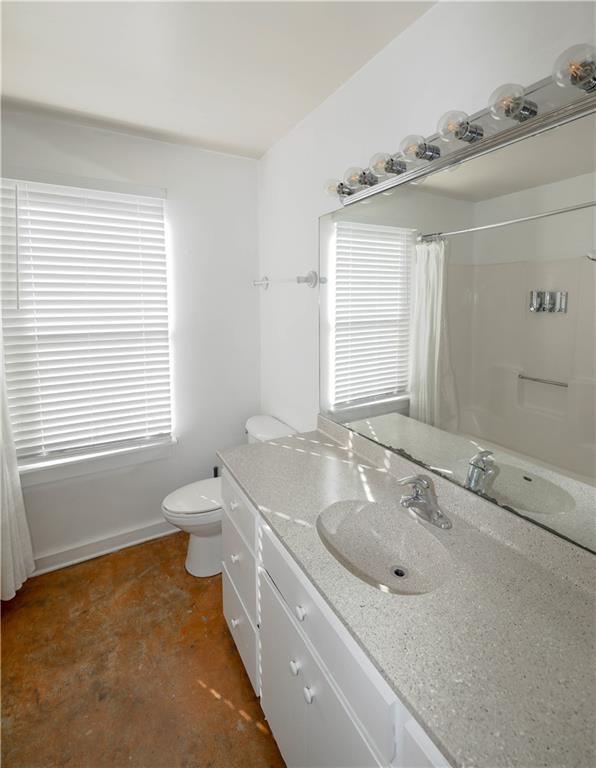 Building Photo - 1305 Lorrain St