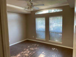 Building Photo - 929 Crystal Dove Ave