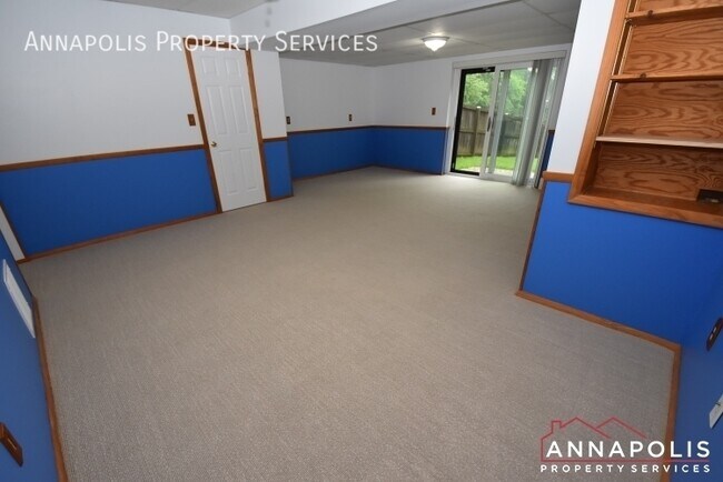 Building Photo - 1241 Birchcrest Ct