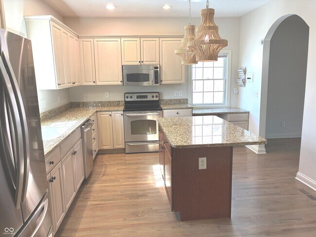 Building Photo - 70 Guilford Trail Dr