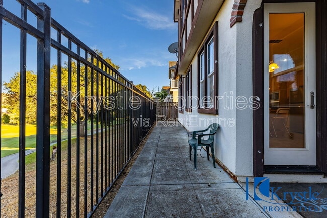 Building Photo - 6335 Newhaven Ln