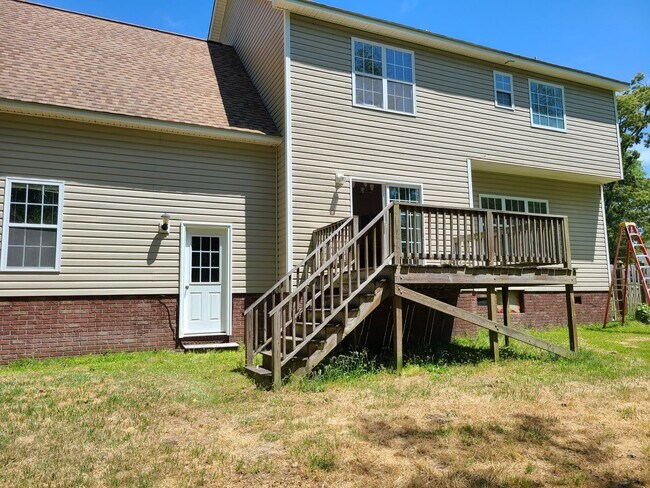 Building Photo - Unfurnished 3 Bedroom 2 bath home in Sneads Ferry - Creeks Edge Community