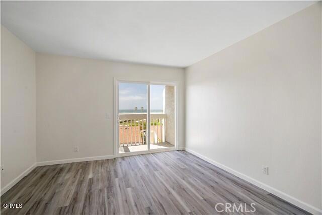 Building Photo - 271 S Ventura Rd
