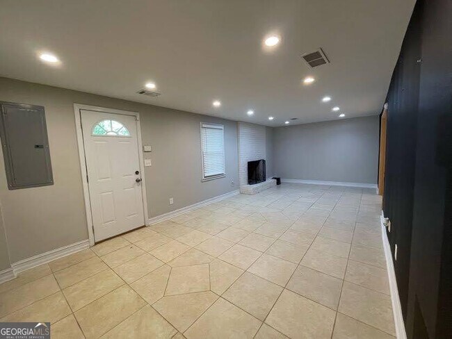 Building Photo - 6134 Millstone Run