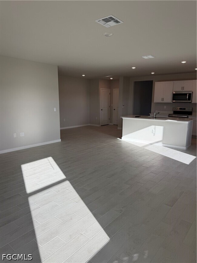 Building Photo - 5293 Mulsanne Wy