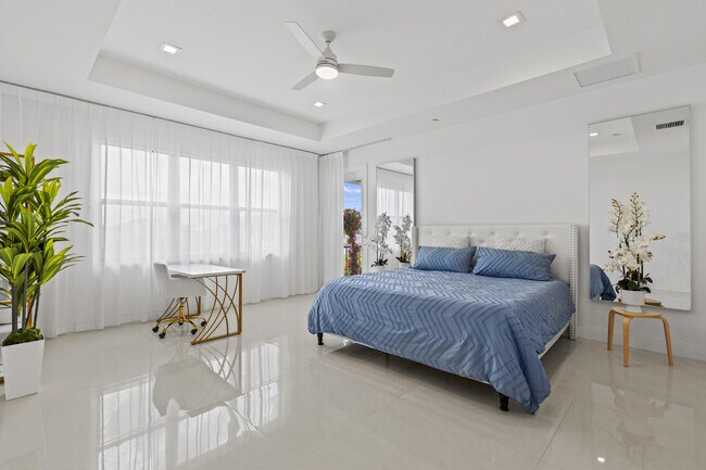 Building Photo - 12884 Wingspan Ct