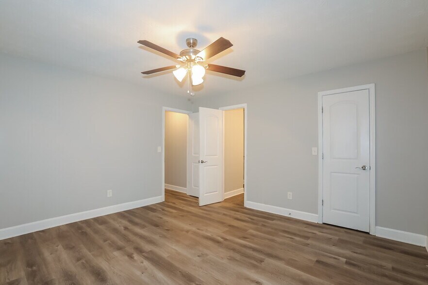 Building Photo - 6179 Charring Cross Ct