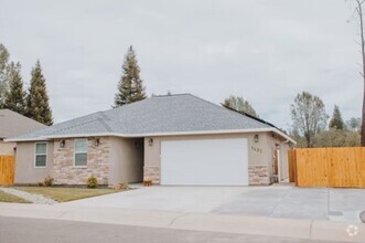 Building Photo - Beautifully Furnished Home in North Reddin...