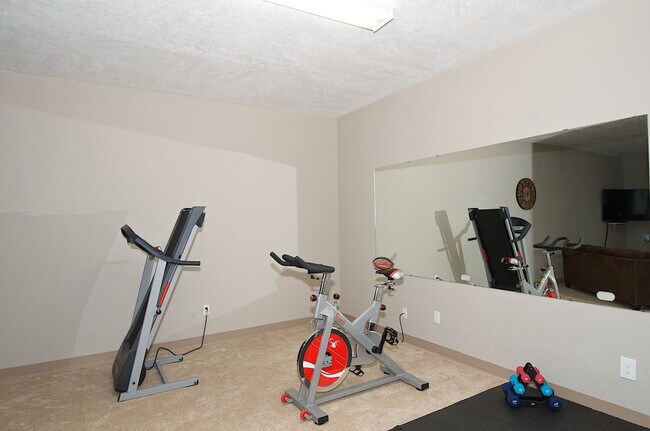 Building Photo - 125 Sagewood Dr