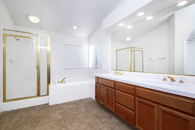 Building Photo - 11859 S Carson Way