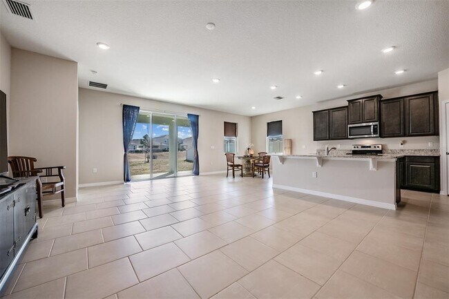 Building Photo - 10653 Tally Fawn Loop