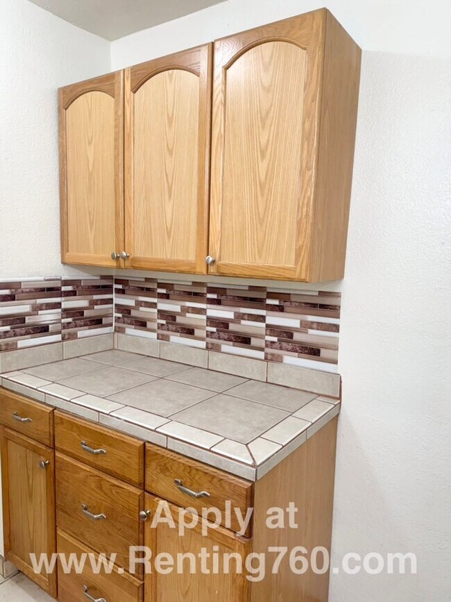 Building Photo - 57212 Chipmunk Trail