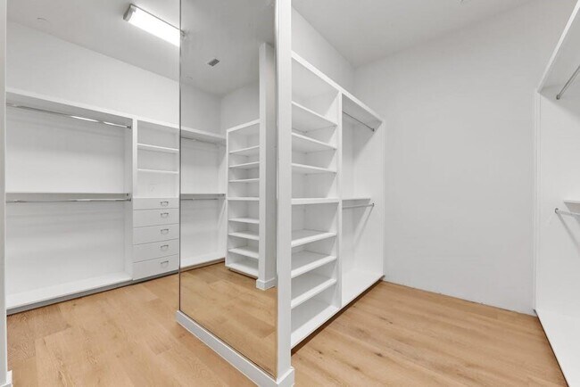 Building Photo - 3415 Rosefinch Trail