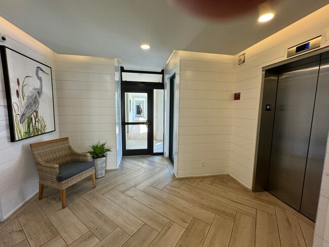 Building Photo - 200 Intracoastal Pl