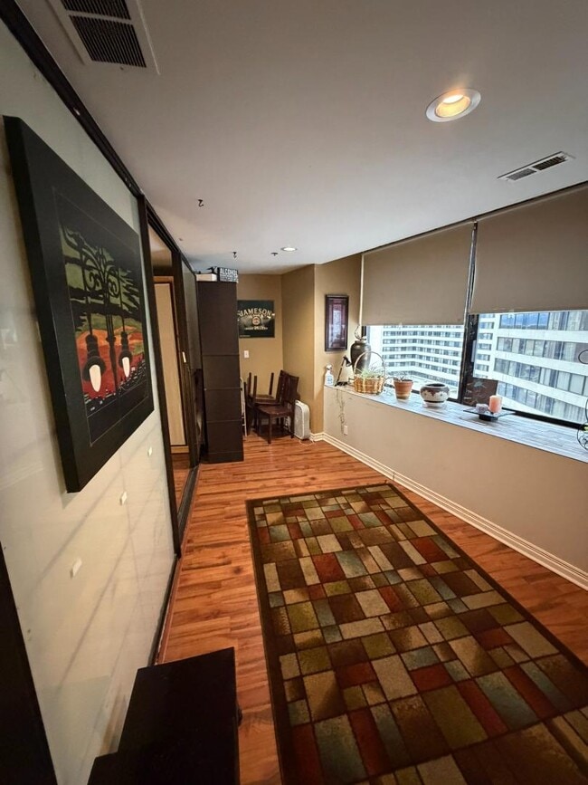 Building Photo - 44 W Broadway