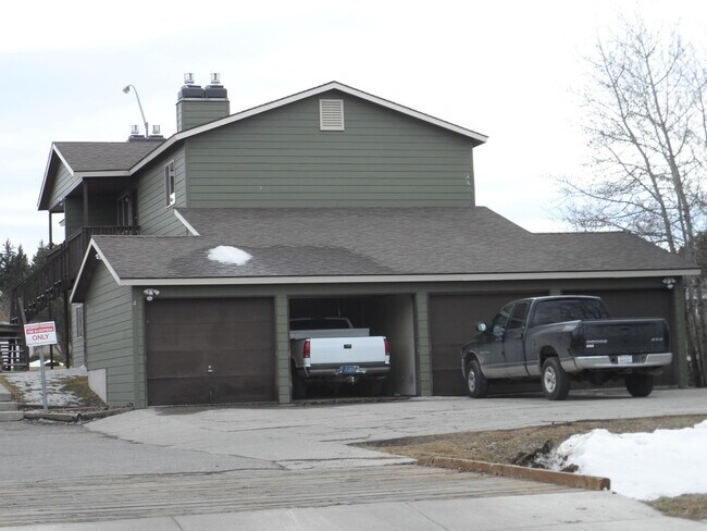 Building Photo - 4 Hoffman Dr