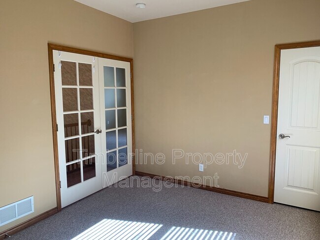 Building Photo - 15581 Lacuna Dr