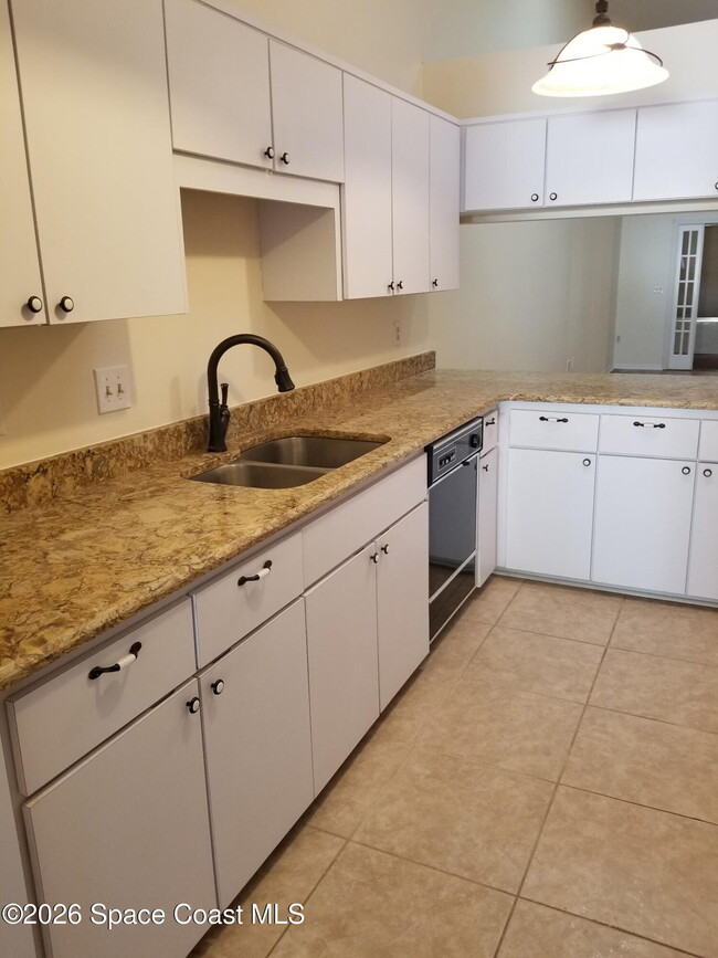 Building Photo - 3584 Muirfield Dr