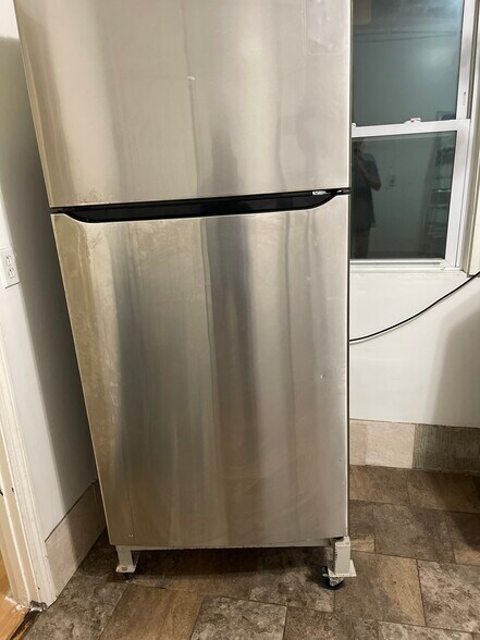 Primary Photo - 76 Malden St