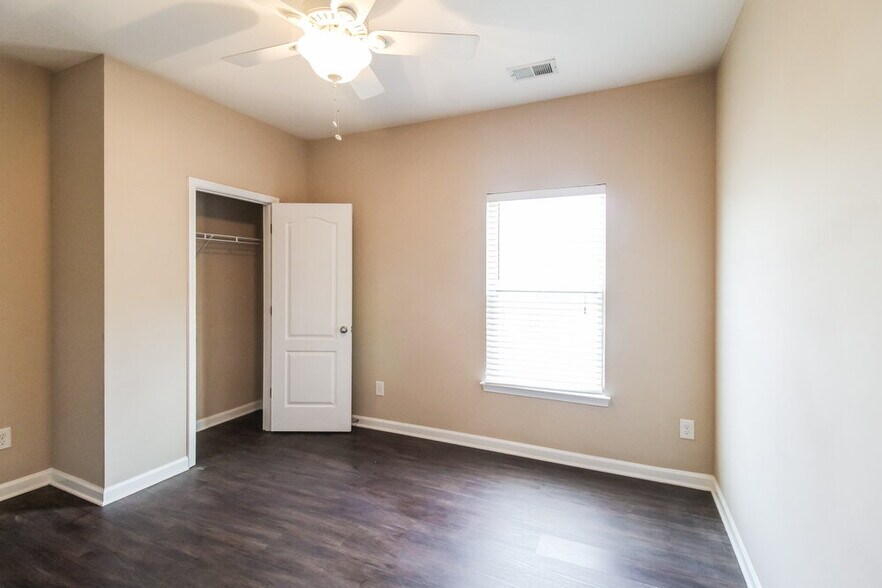 Building Photo - 3810 Humber Ct