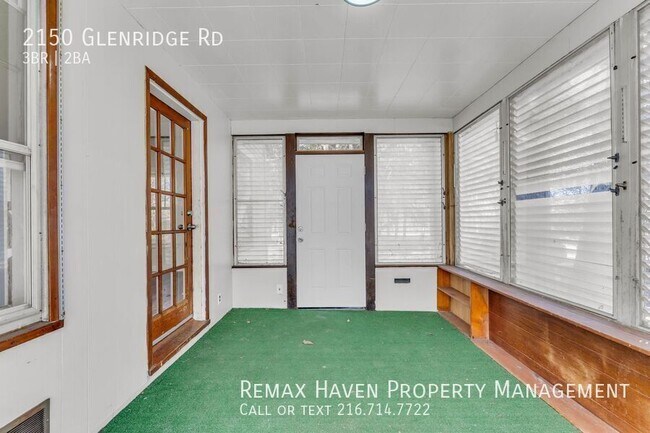 Building Photo - 2150 Glenridge Rd