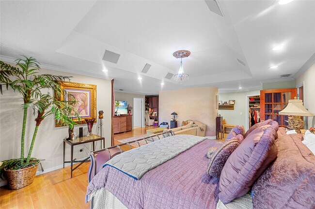 Building Photo - 10111 Vestal Ct