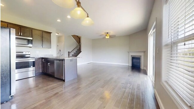 Building Photo - 756 Sedgegrass Dr