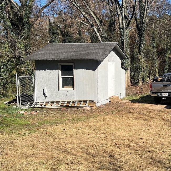 Building Photo - 2230 Palm St