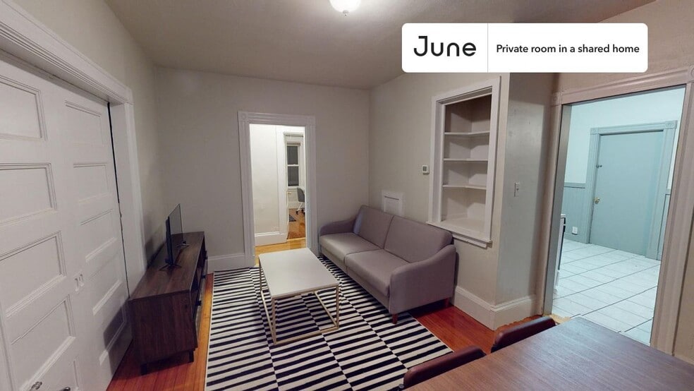 Building Photo - Room in Shared 6 bed/2 bath home in Allston