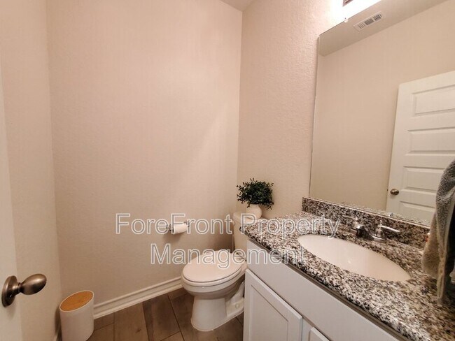 Building Photo - 9331 Aten Shore