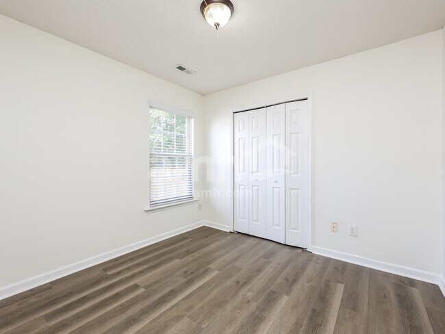 Building Photo - 704 Bent Hollow Ct