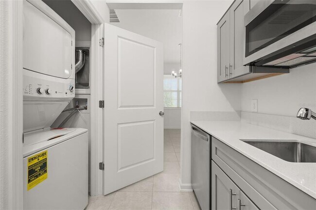 Building Photo - 1620 Marksman Rd