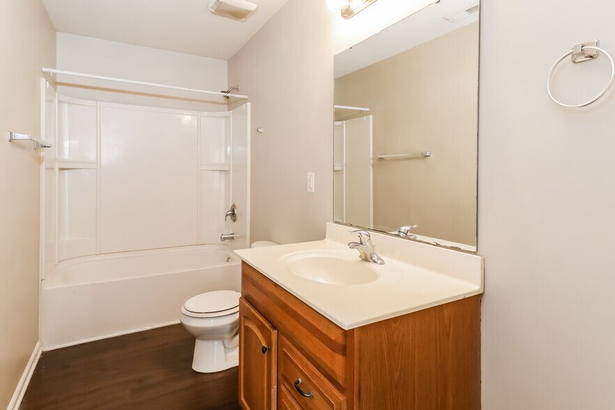 Building Photo - 7219 Waldon Park Lane