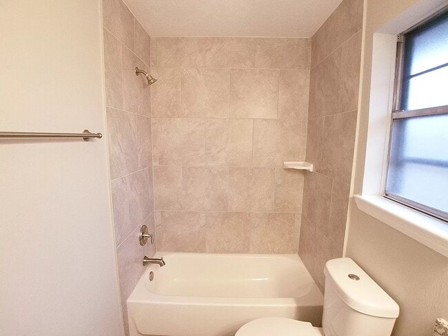 Building Photo - 3523 Mayfield Oaks Ln