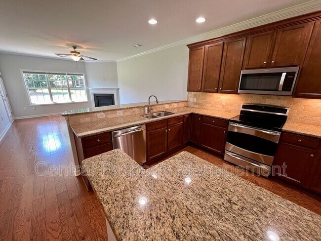Building Photo - 53 Barnwood Cir
