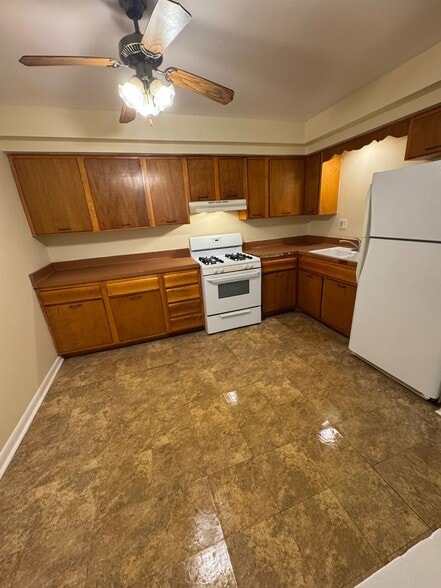 Interior Photo - Harrison Ave