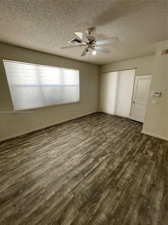Building Photo - 5893 Plum Harbor Cir