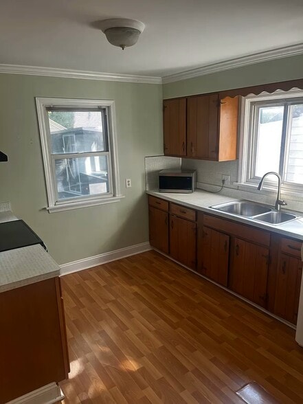 Building Photo - 86 Southview Ter