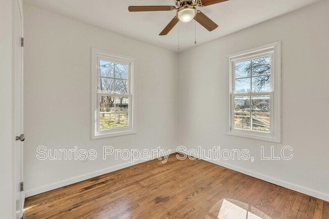 Building Photo - 4908 S Stiles Ave